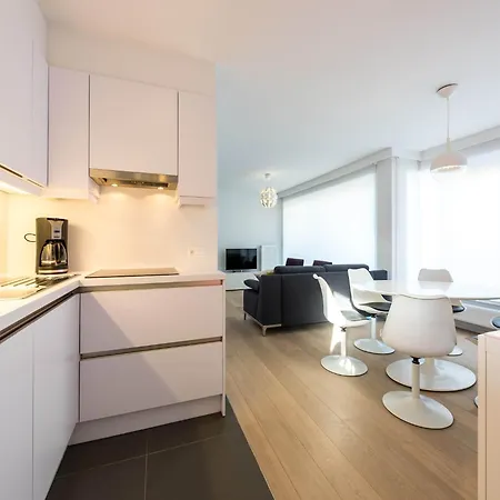 La Digue 302 Located Directly On The