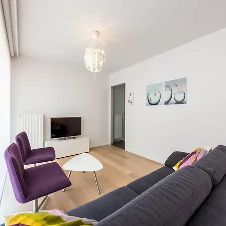 La Digue 302 Located Directly On The Koksijde