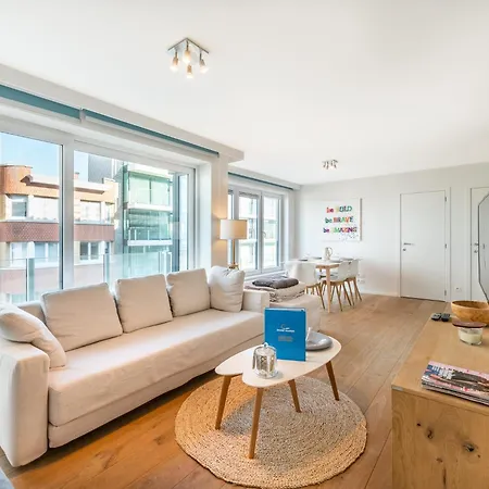 Apartment In With Sea Views